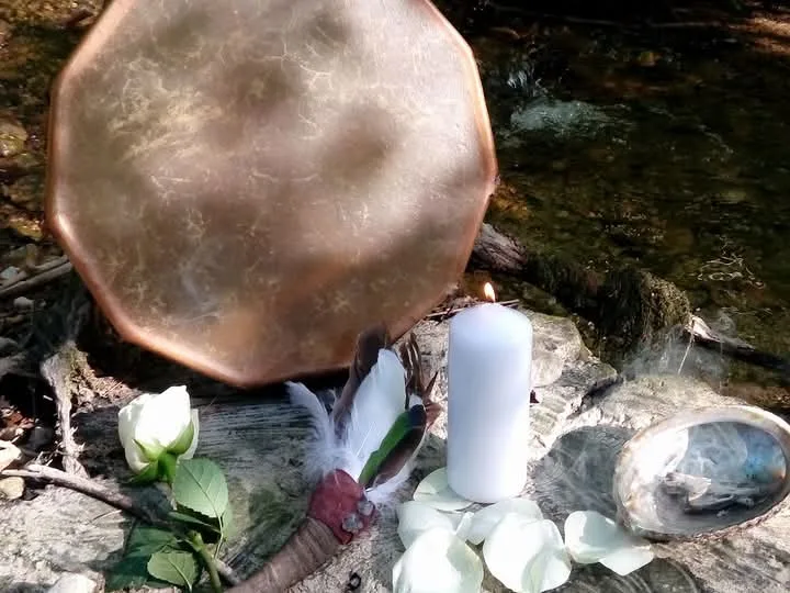 Wenn die Stille spricht: Hochsensibilität als Schlüssel zu deiner inneren Kraft