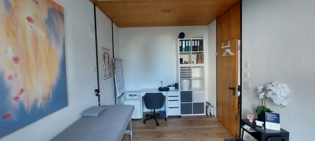 Wenn die Seele leiser wird: Mit Hypnose und achtsamer Berührung zu neuer Balance