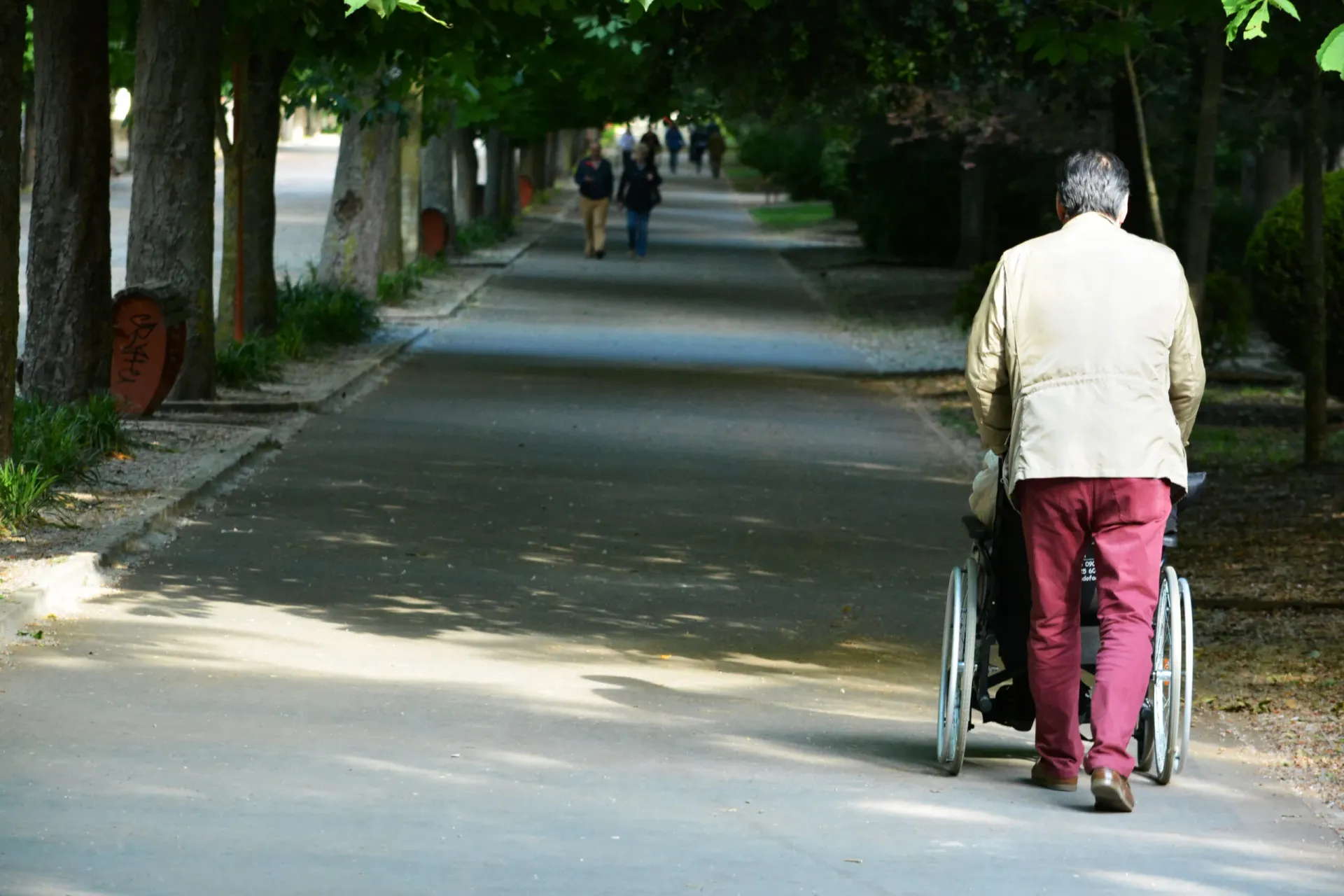 Wenn Liebe zur Pflicht wird: Wie Spitex Bemeda pflegende Angehörige stärkt und entlastet